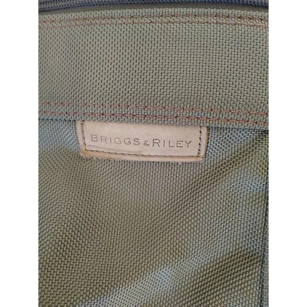 Briggs and Riley Travelware Hanging Garment Bag Olive Green 20x21 NO STRAP